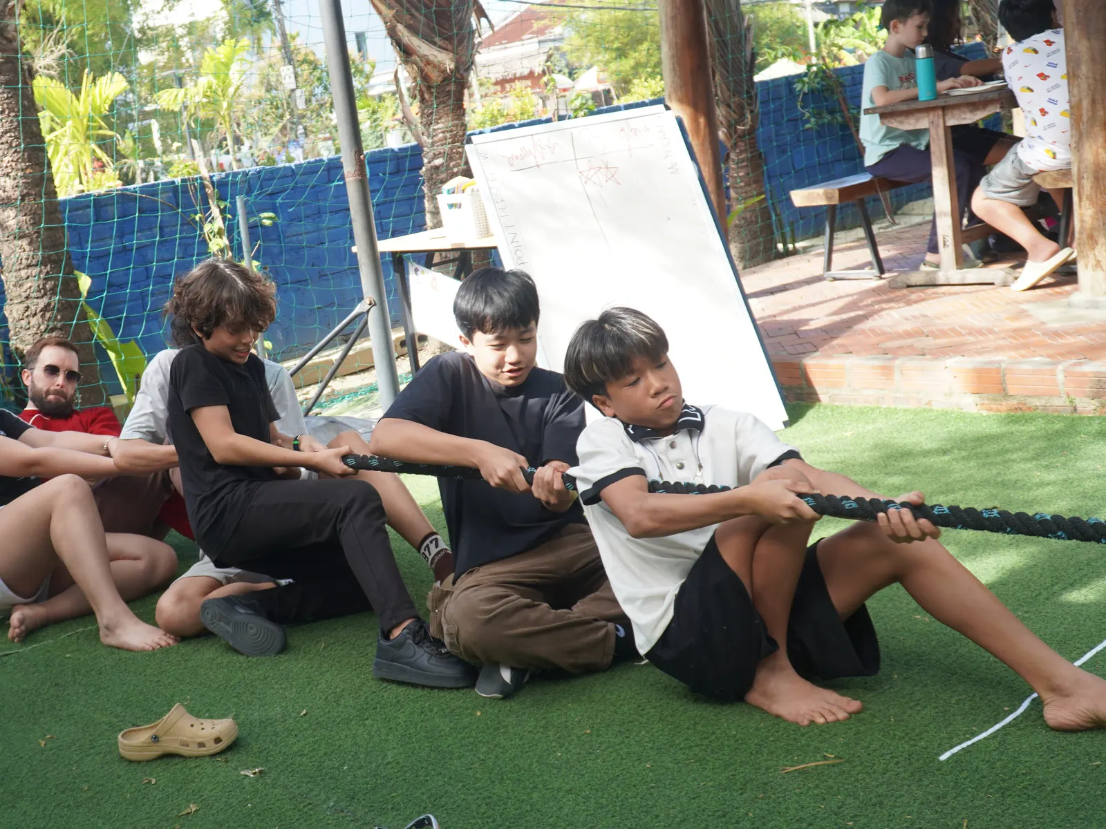 Students in the tug of war at the Tết celebration
